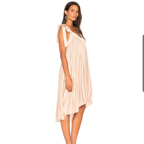 Keepsake Deep Water Pleated V-Neck Swing Latte Oversized Dress X-Small 0-2 NWT - Picture 3 of 5